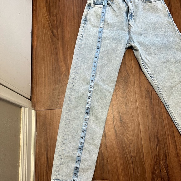 Zara Light Wash Straight Leg Jeans - Picture 2 of 5
